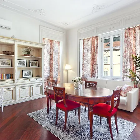 3 Seasons On Villa Como