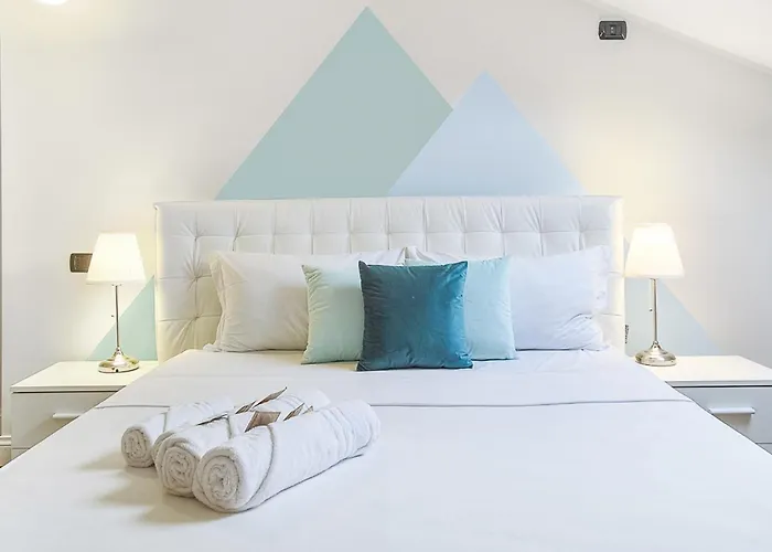 3 Seasons On 빌라 코모