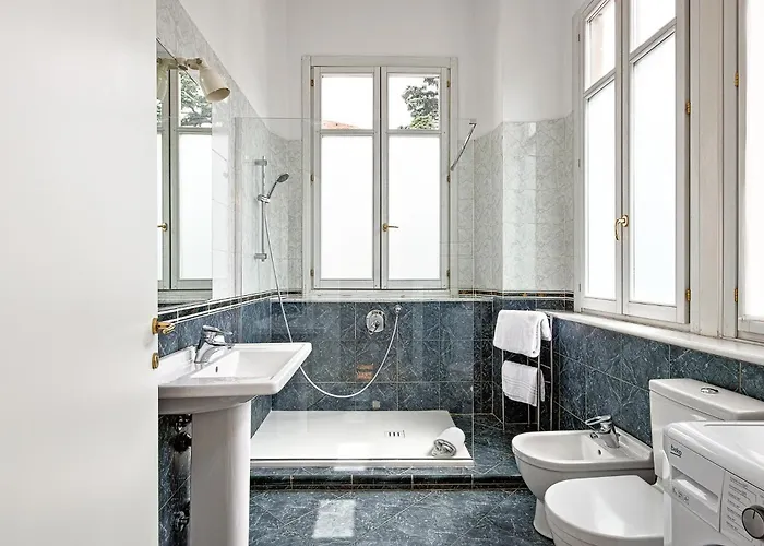 3 Seasons On 빌라 코모