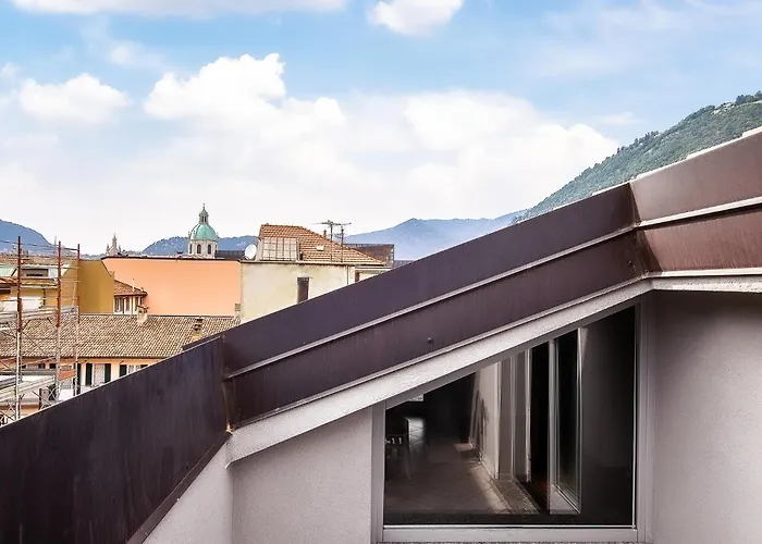 빌라 3 Seasons On 코모